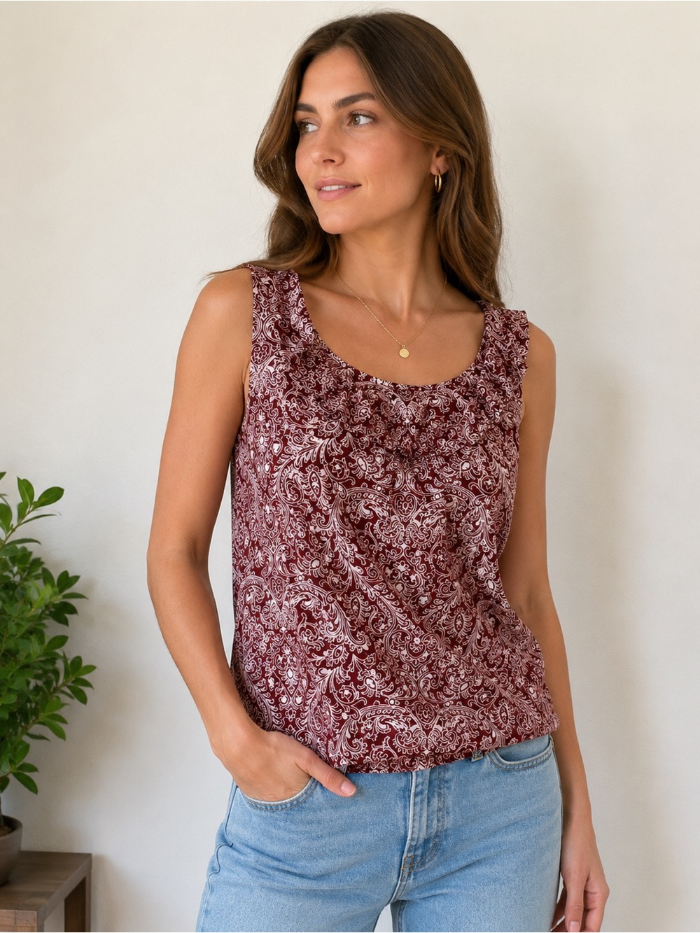 LOFT Burgundy White Paisley Sleeveless Ruffle Neck Blouse Tank Top large fall